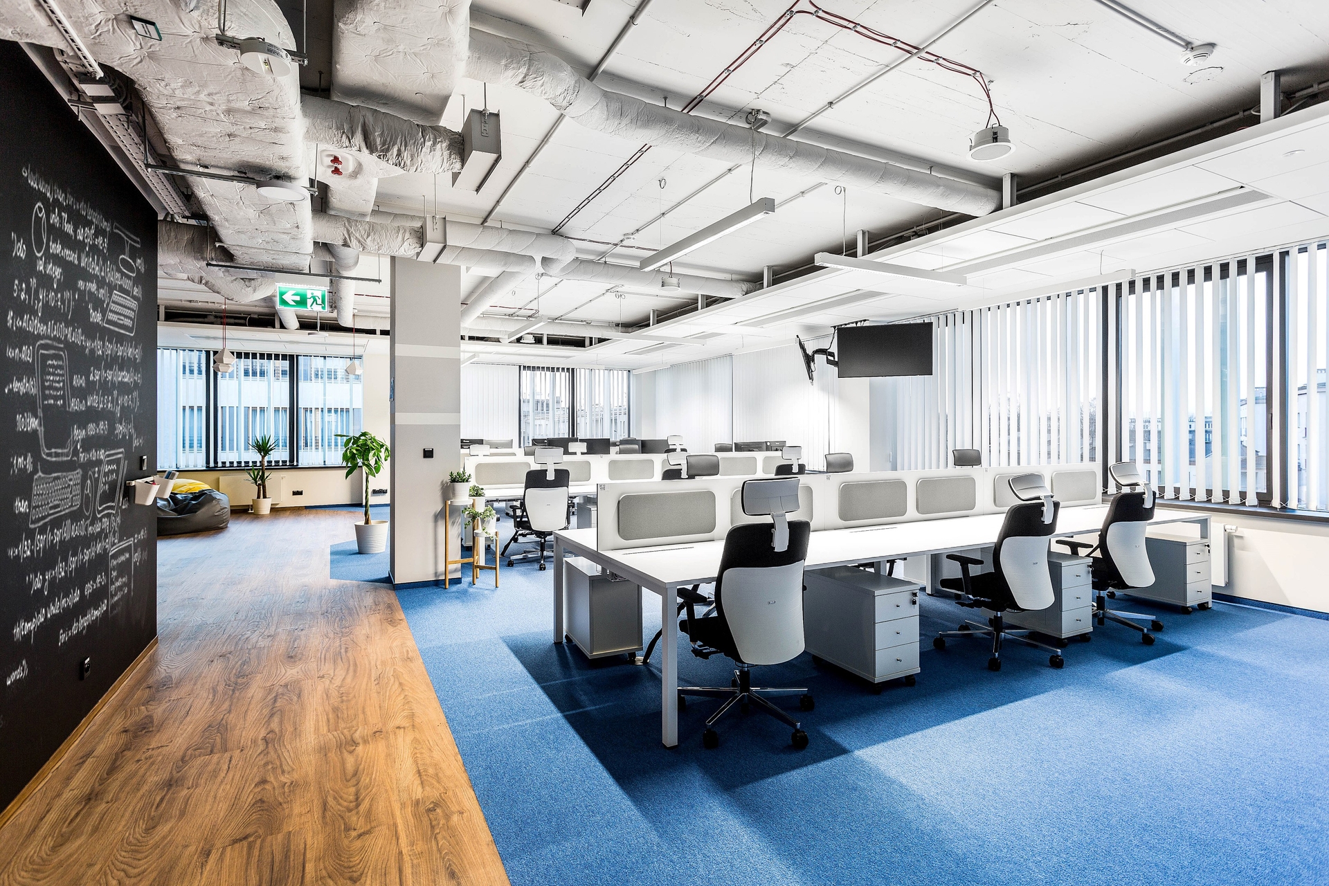 Grand Parade / William Hill